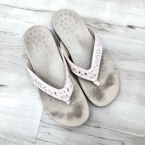 Vionic Lucia Women's Toe-post Orthotic Sandal Sz 11 pink embellished Jewel